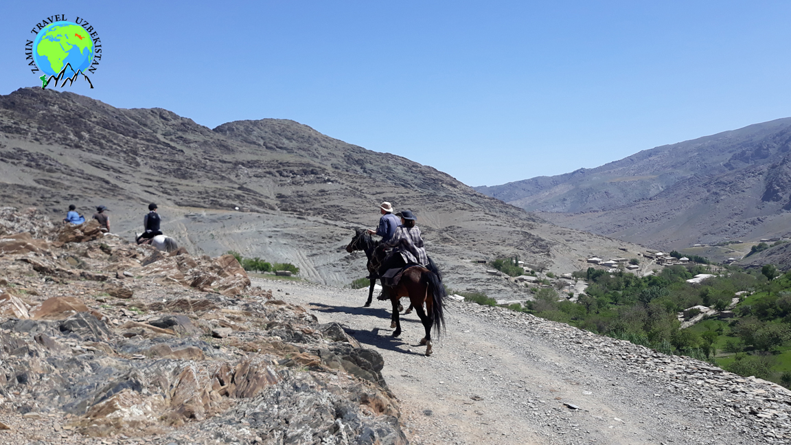 Passeggiate a cavallo sui monti Nourata
